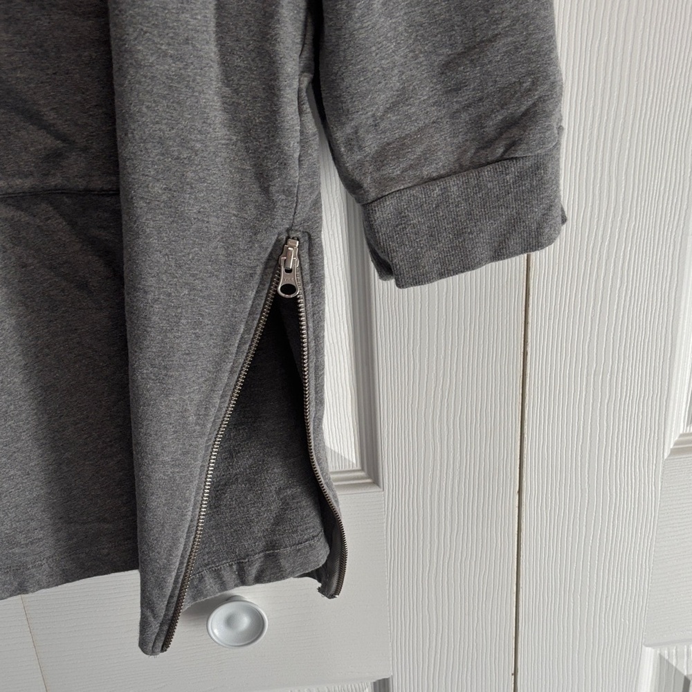 Cold Water Creek Gray Hooded Tunic with Front Pocket - Picture 5 of 9